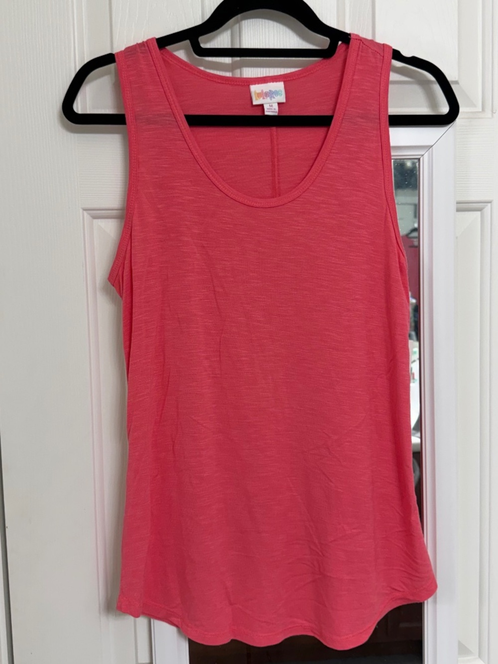 NWT - LulaRoe Tank Top (M)
